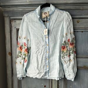 Chasing Unicorns Pale Blue Embroidered Top Size L NWT